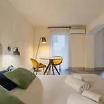 Casa Ettore By Apulia Apartment Bari